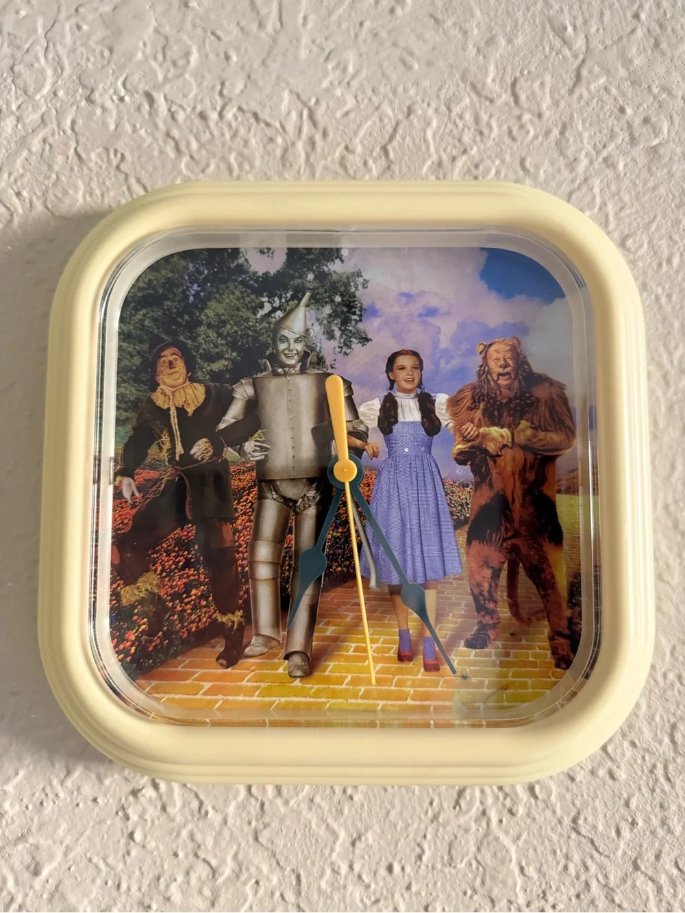Wizard of Oz Themed Square Wall Clock - Dorothy & Friends (New Battery) 8